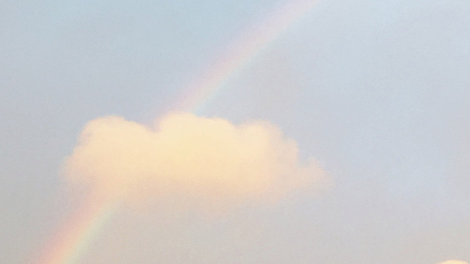 Bestattungsmöglichkeiten: Regenbogen am Himmel 
